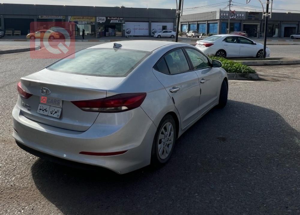 هیوندای ئەلەنترا